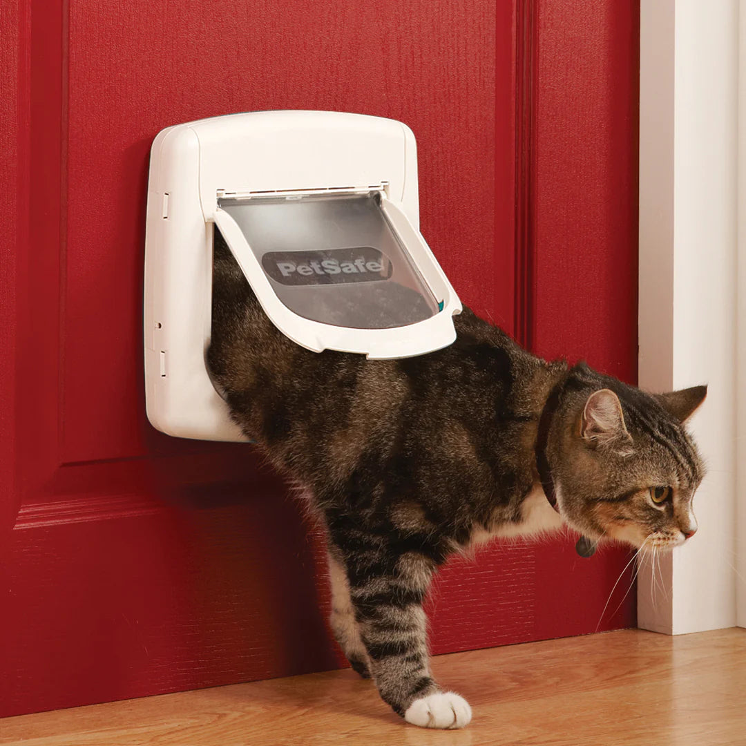 PetSafe Staywell Magnetic 4-Way Locking Deluxe Cat Flap